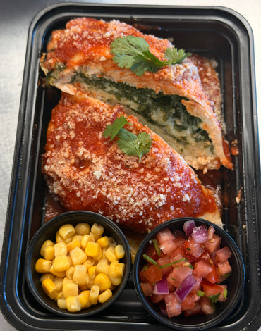 Keto Meal 01: Cheesy Marinara Stuffed Chicken with fresh pico de gallo