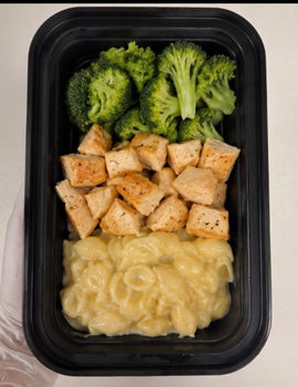 Toddler Meal 1: Chicken, Broccoli & Mac & Cheese