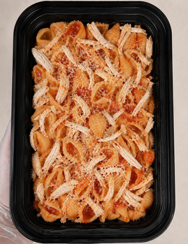 Toddler meal 3: Shell Marinara Shredded Chicken Pasta