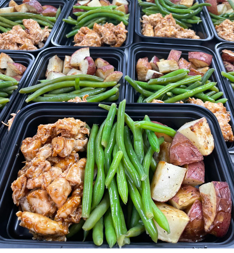 Meal 1: BBQ chicken with roasted potatos and green beans
