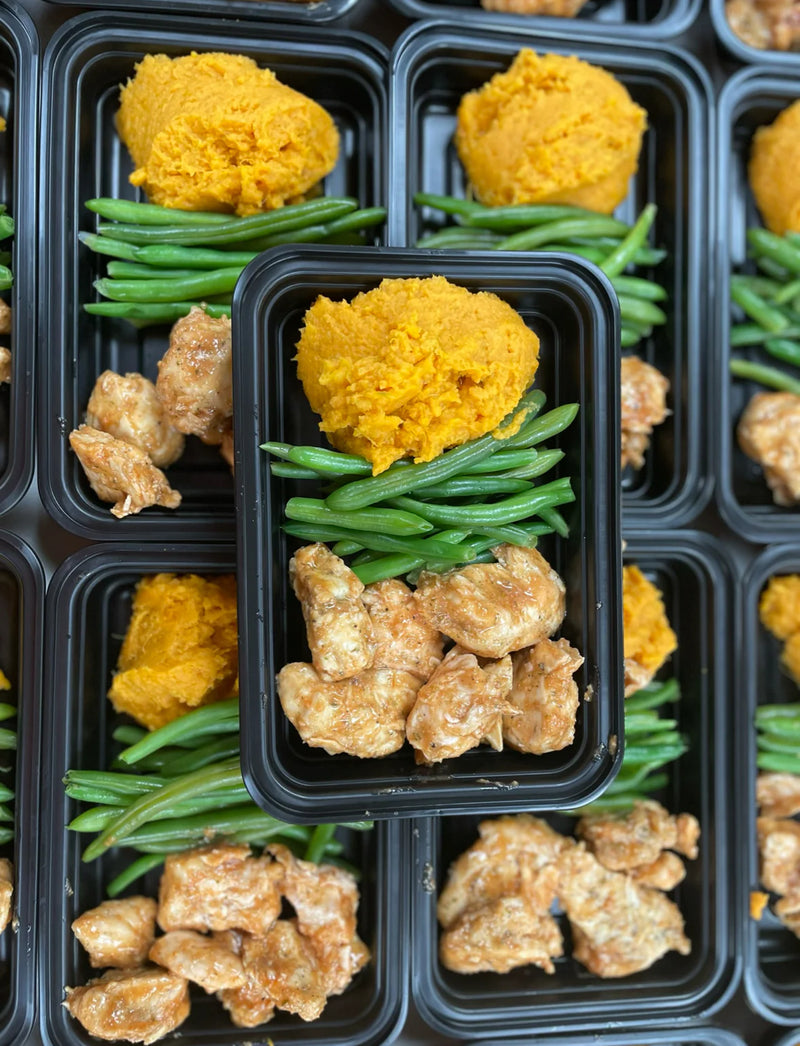 Meal 5: Chipotle chicken with mashed sweet potatoes & green beans
